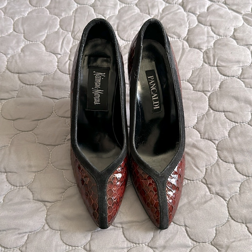 Vintage Pancaldi Neiman Marcus heels pumps **